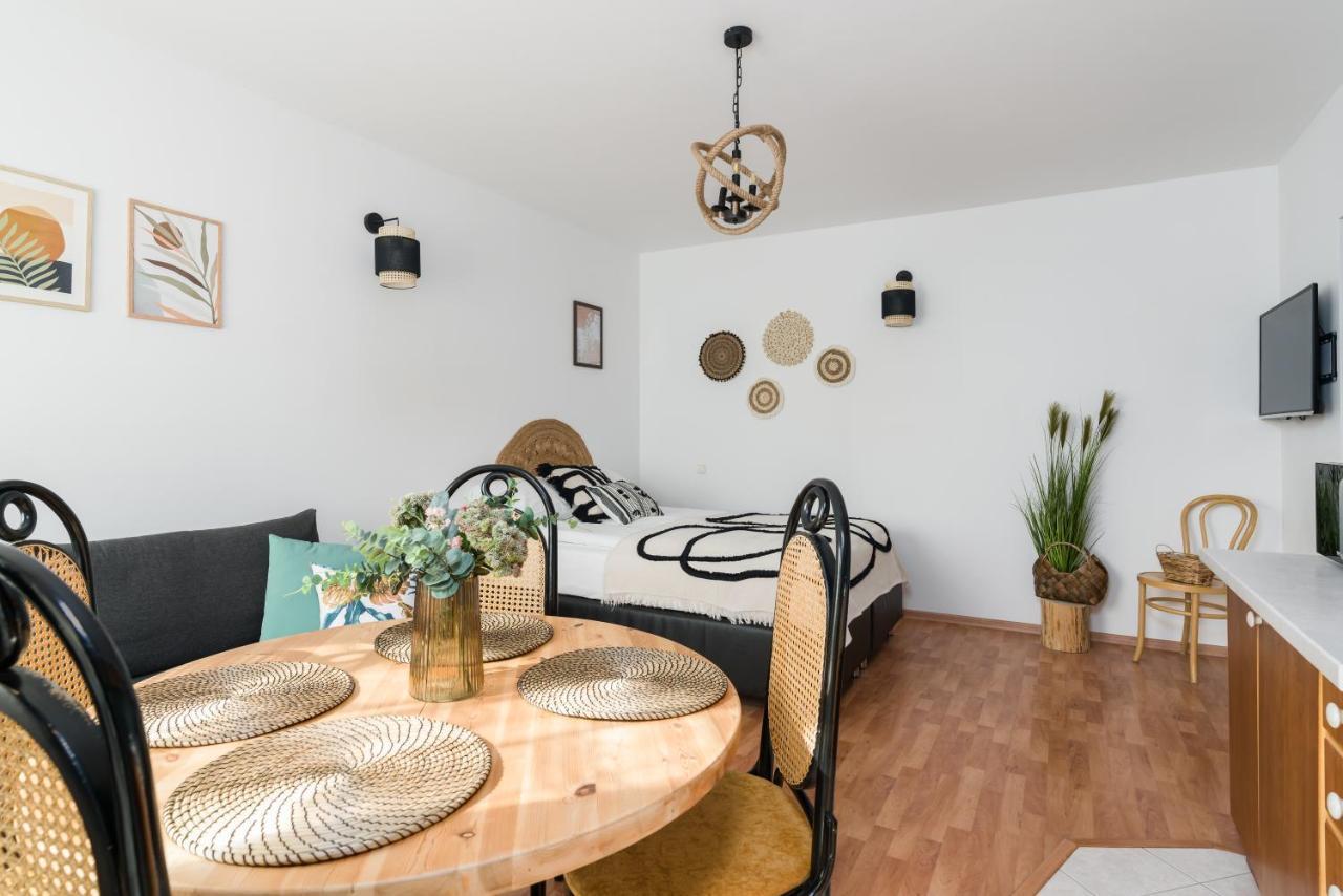Sleepway Apartments -Boho Chic Poznan Ngoại thất bức ảnh